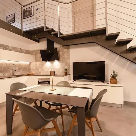 Trilino Apartmán Como