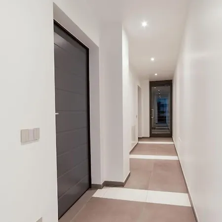 Trilino Apartmán Como